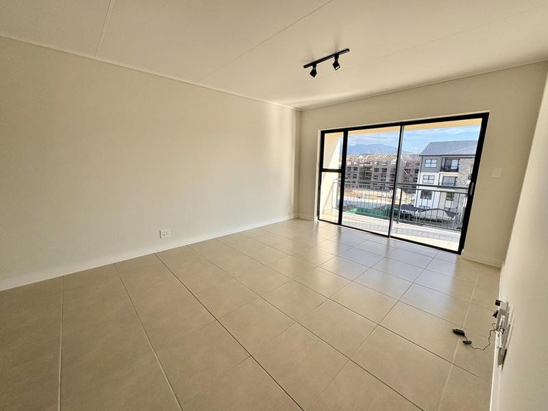 To Let 1 Bedroom Property for Rent in Somerset West Western Cape